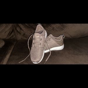 Skechers Size 6 Womens